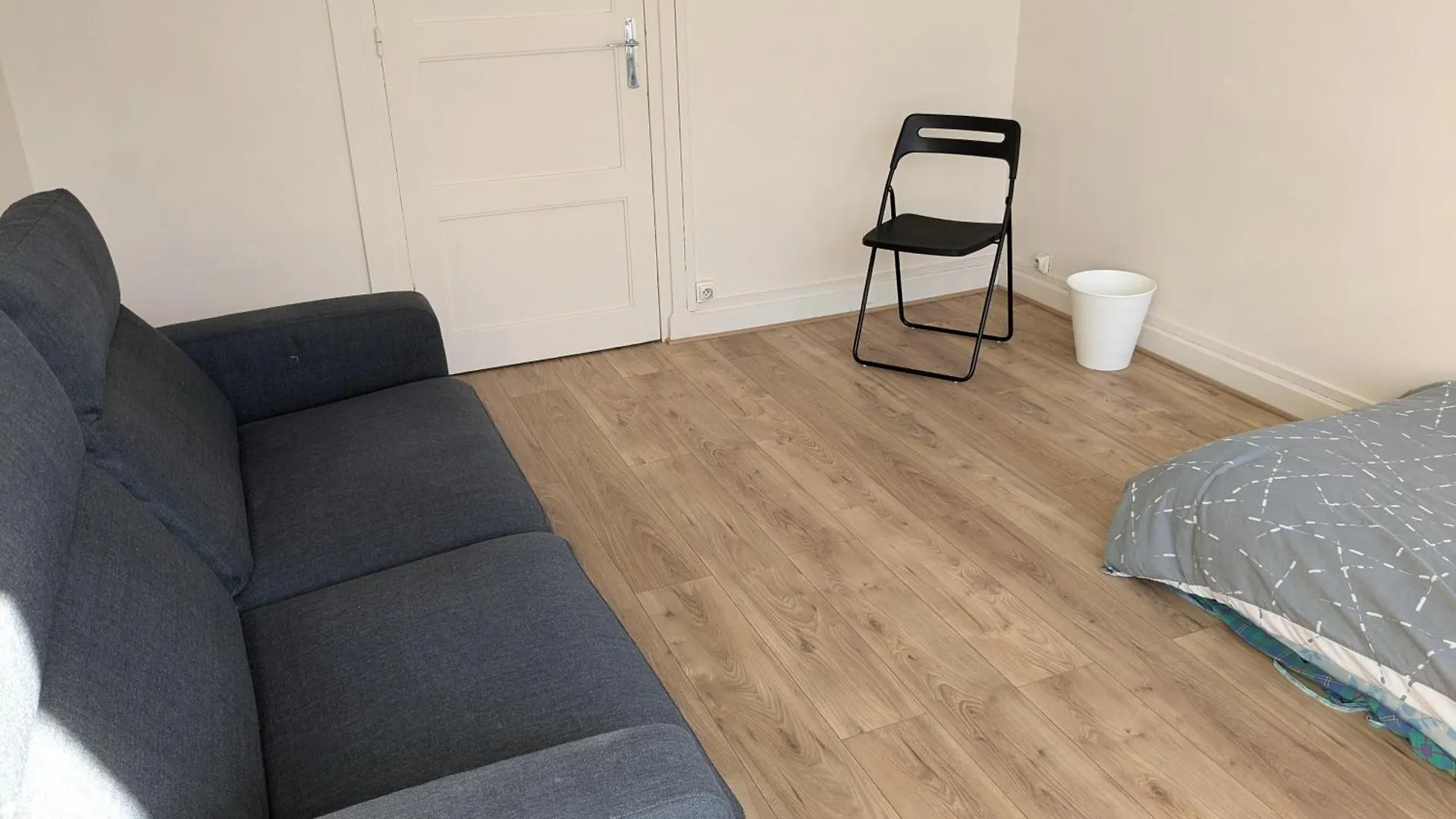 Homestay Chambre Confortable Au Calme Et Proche Du Centre-Ville De Lyon